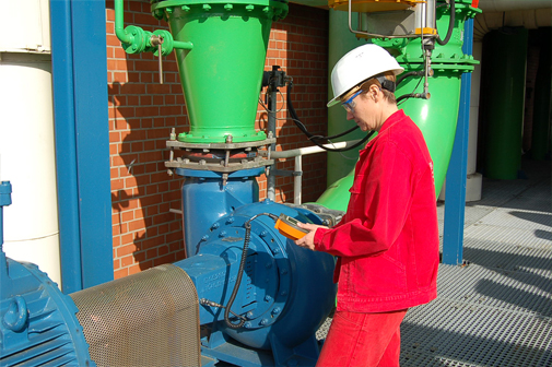 Messung an einer Kühlwasserpumpe